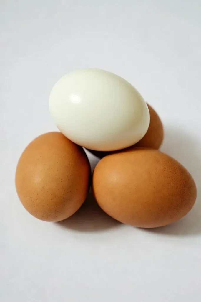 Simple and nutritious hard boiled eggs.
