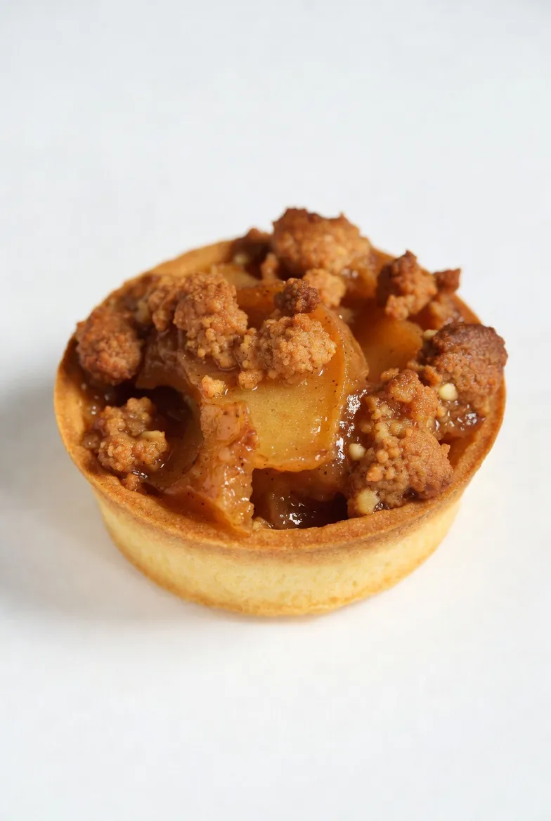 Mini Apple Crumble Tart